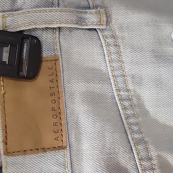 AEROPOSTLE light washed distressed mini blue jean skirt size 6 - Picture 7 of 11